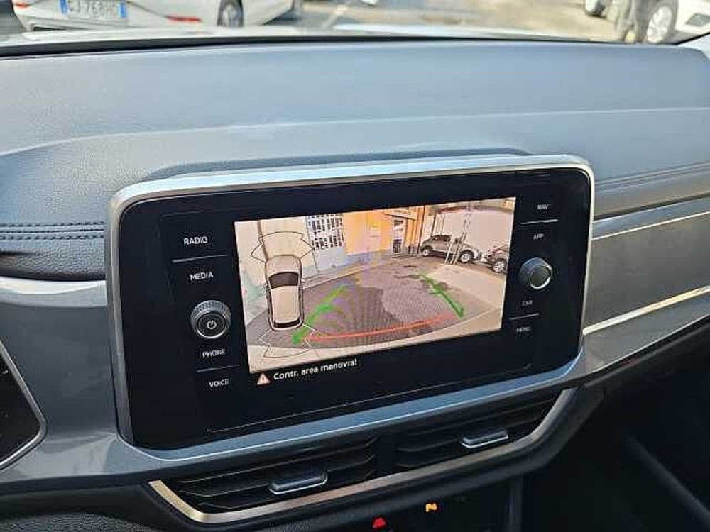 Volkswagen T-Roc usata a Lecco (18)