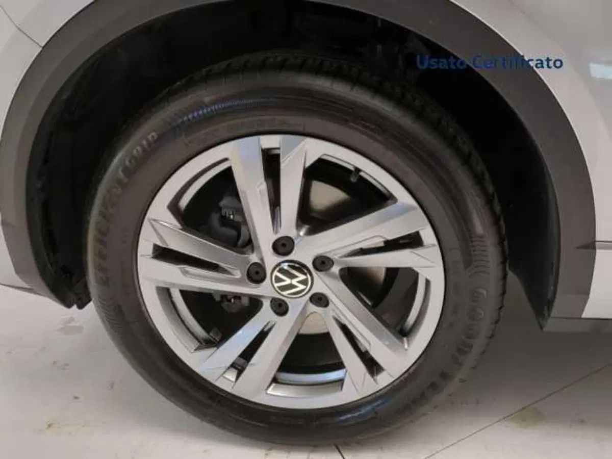 Volkswagen T-Roc usata a Avellino (9)