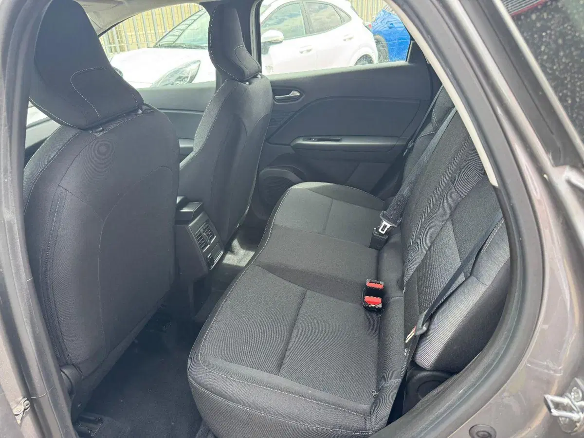 Renault Captur usata a Lecce (13)