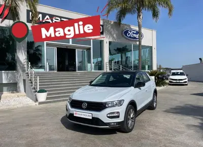 Volkswagen T-Roc 1.0 tsi Style 115cv del 2020 usata a Tricase