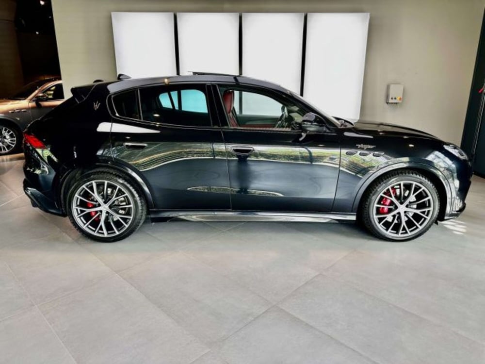 Maserati Grecale usata a Torino (4)