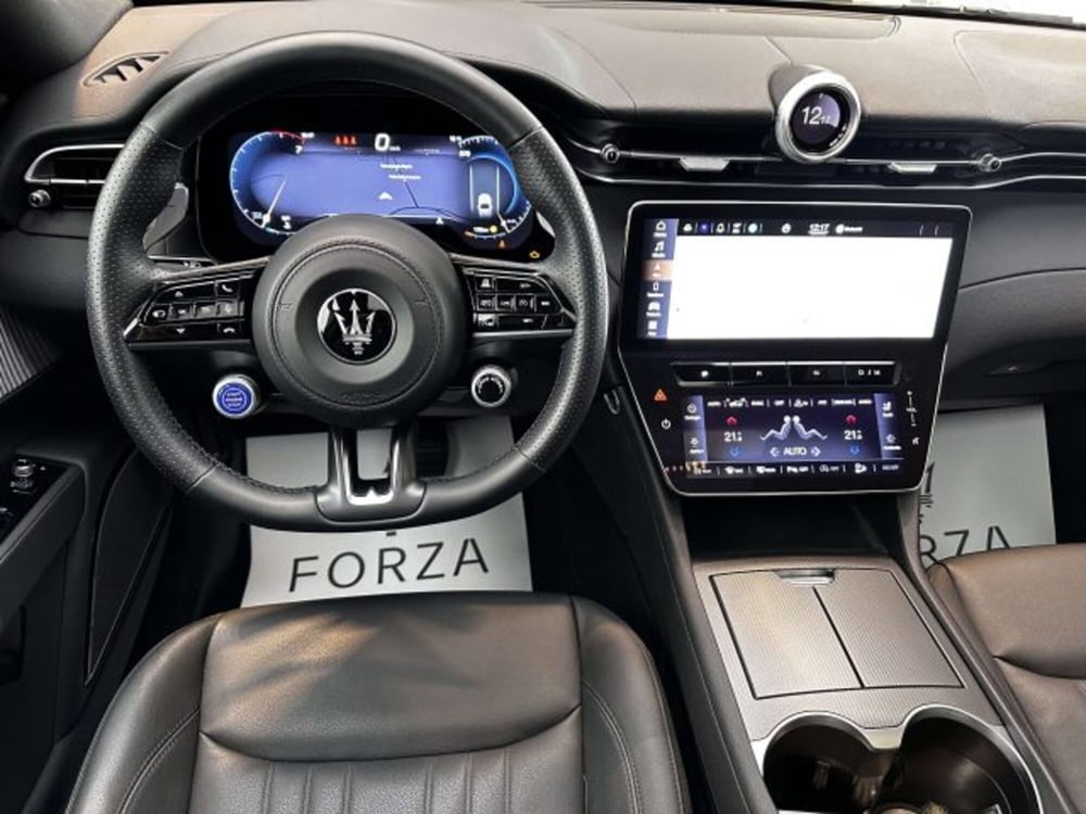 Maserati Grecale usata a Torino (15)