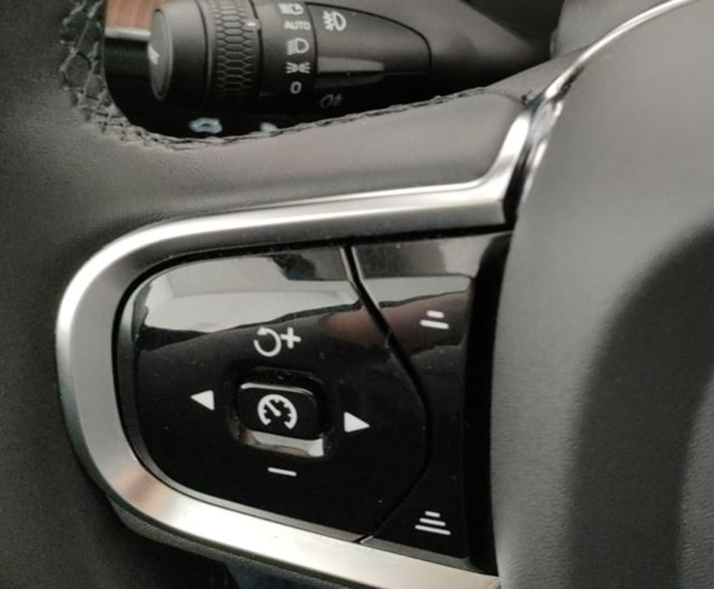 Volvo XC60 usata a Modena (20)