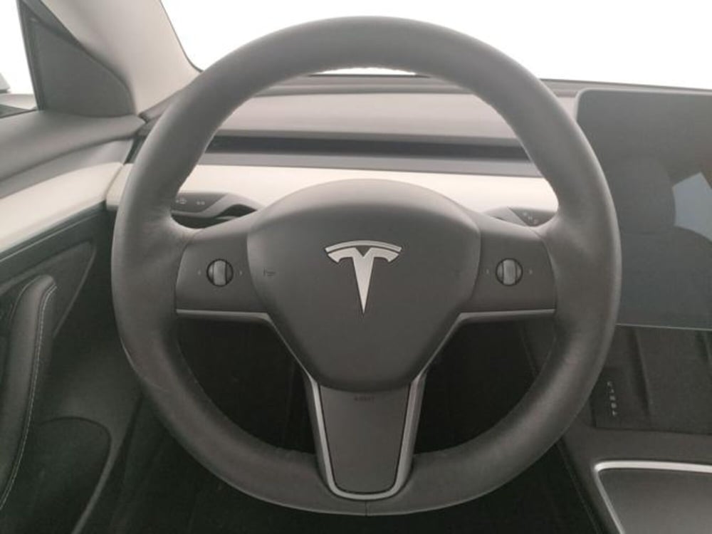 Tesla Model 3 usata a Modena (16)
