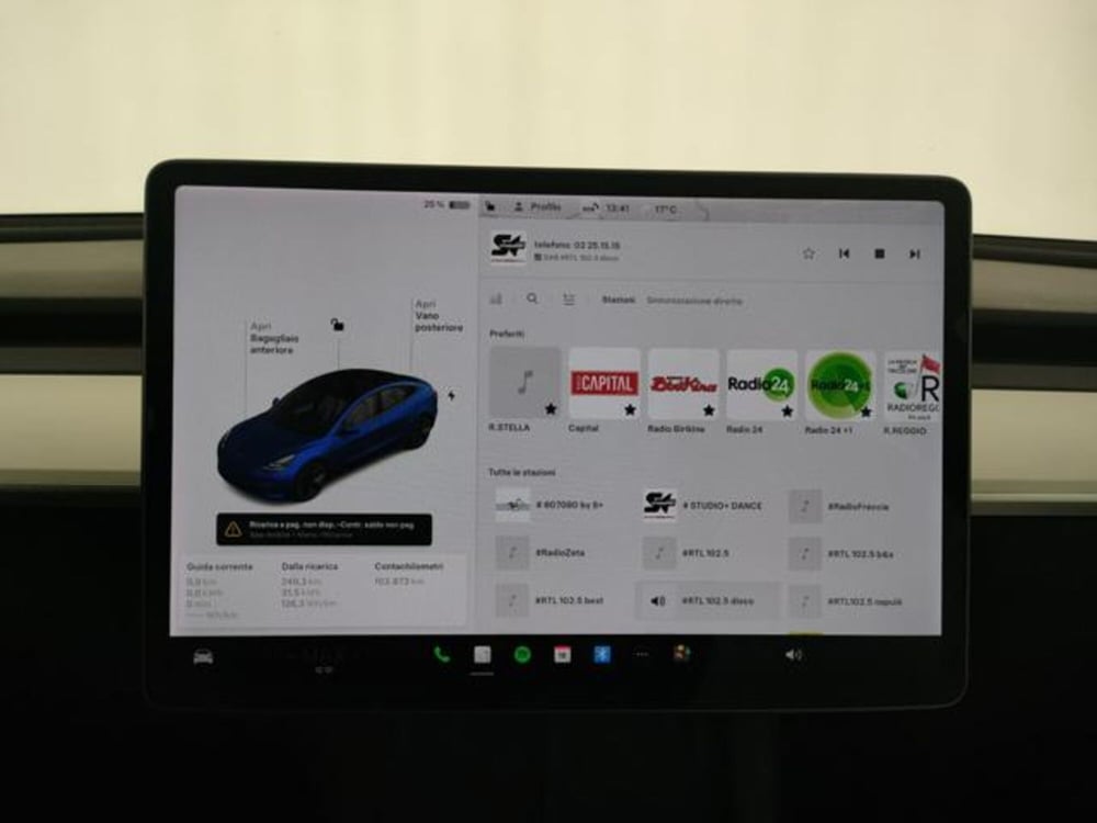 Tesla Model 3 usata a Modena (17)