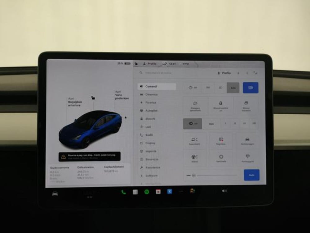 Tesla Model 3 usata a Modena (18)