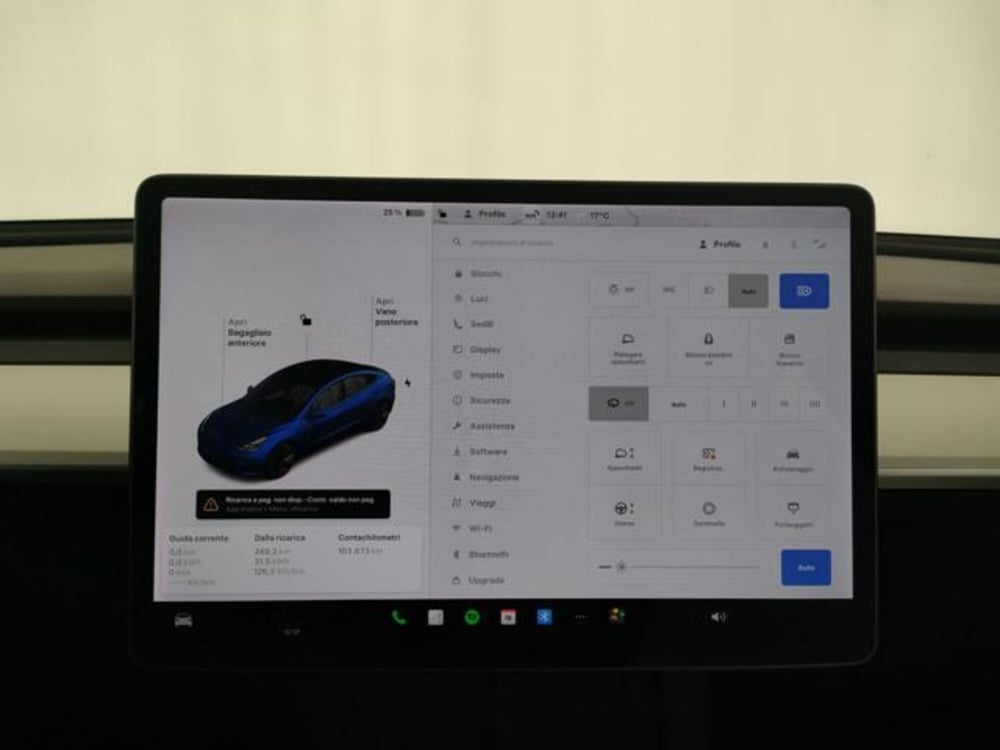 Tesla Model 3 usata a Modena (19)