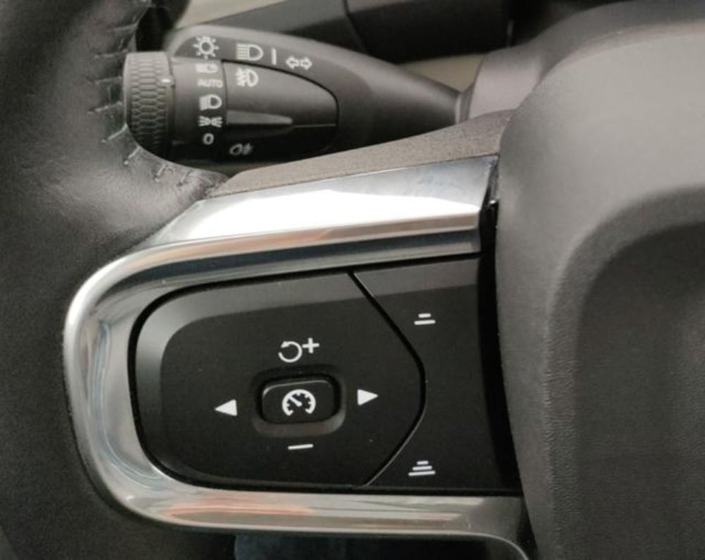 Volvo XC40 usata a Modena (20)