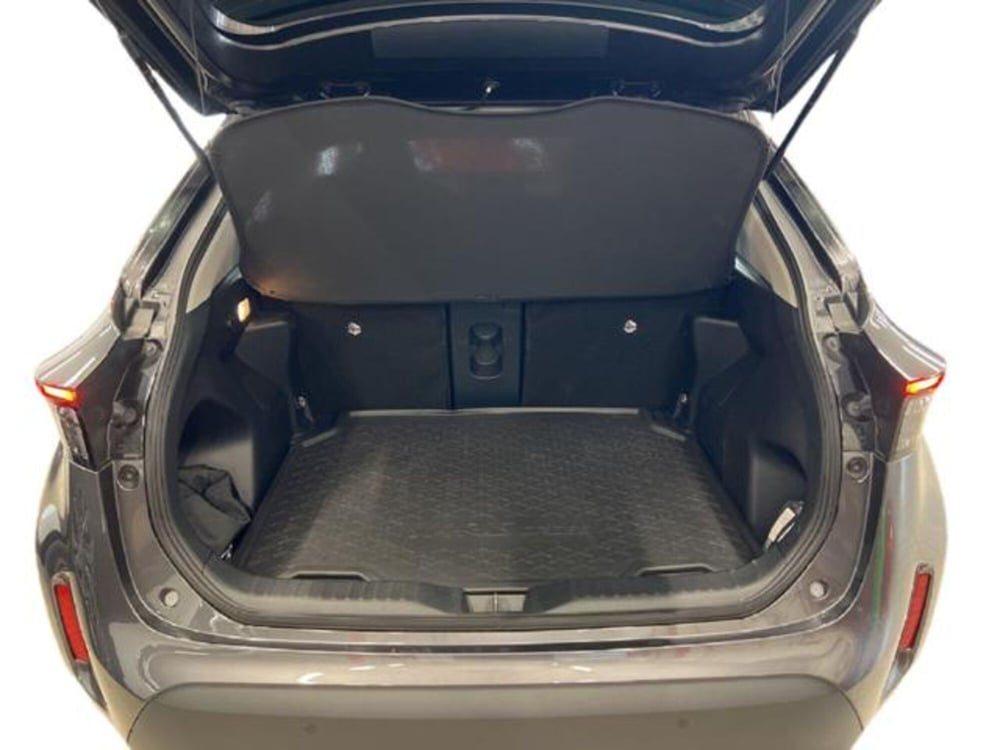 Toyota Yaris Cross usata a Vercelli (11)
