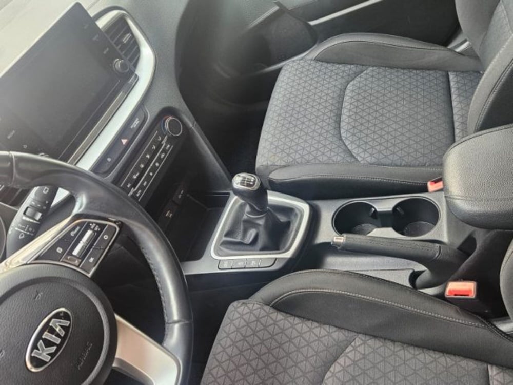 Kia Ceed usata a Napoli (11)