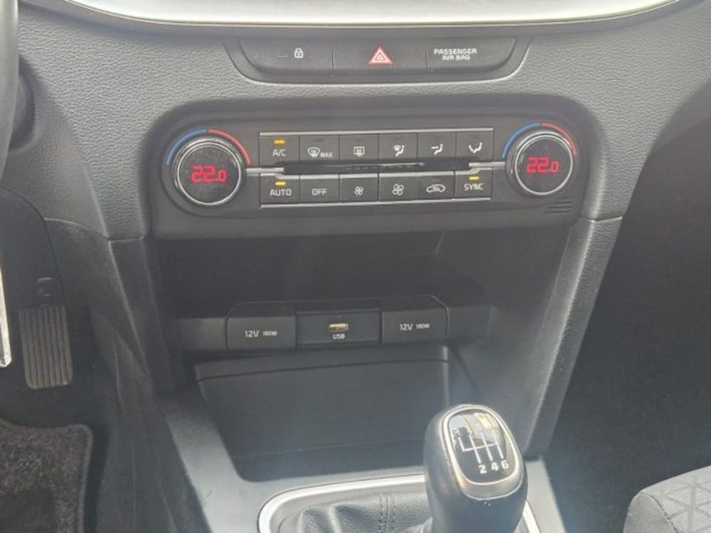 Kia Ceed usata a Napoli (18)