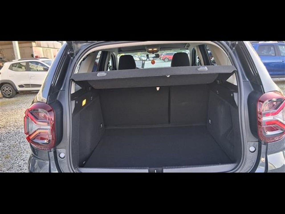 Dacia Duster usata a Firenze (13)