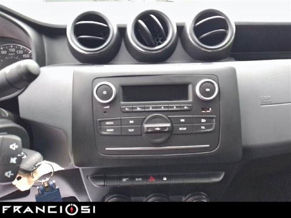 Dacia Duster usata a Modena (13)