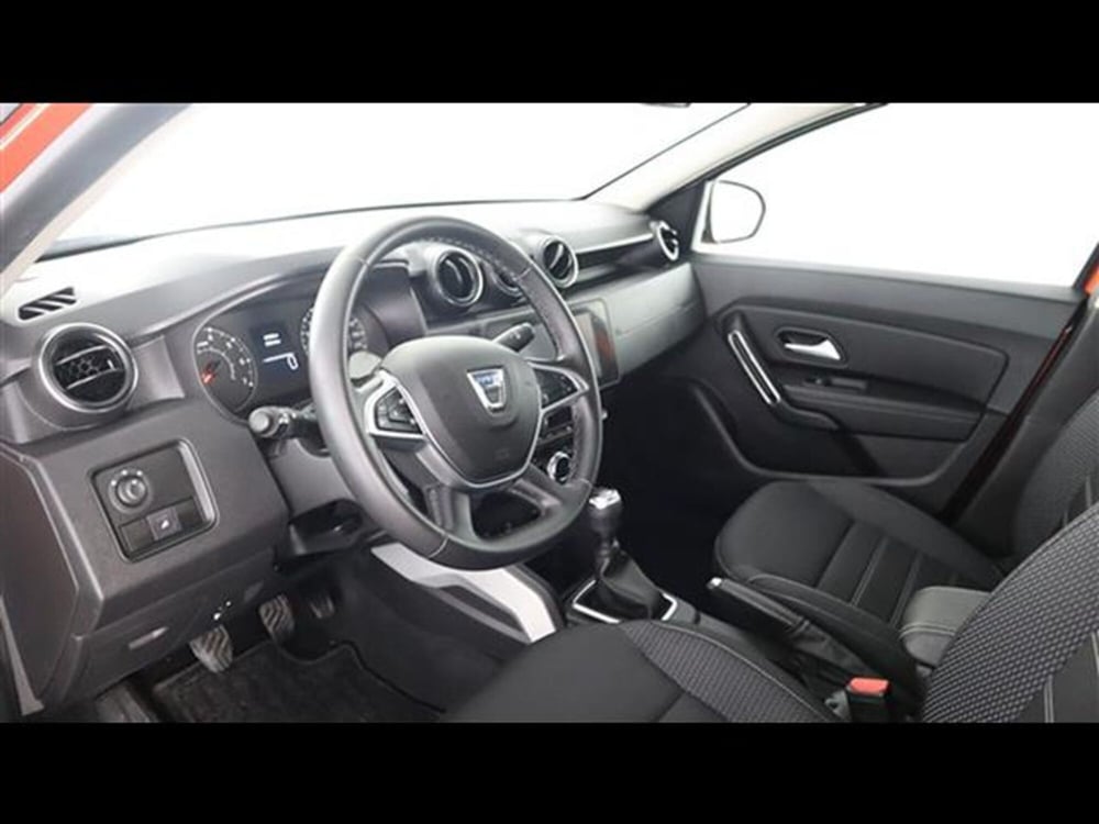 Dacia Duster usata a Piacenza (13)
