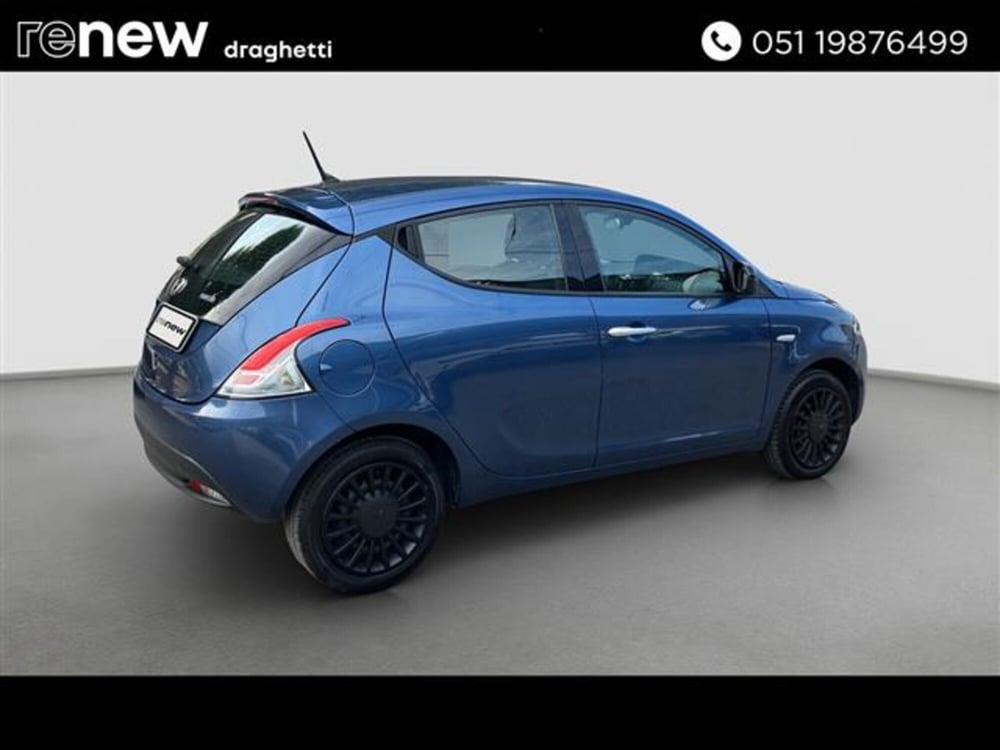 Lancia Ypsilon usata a Bologna (6)
