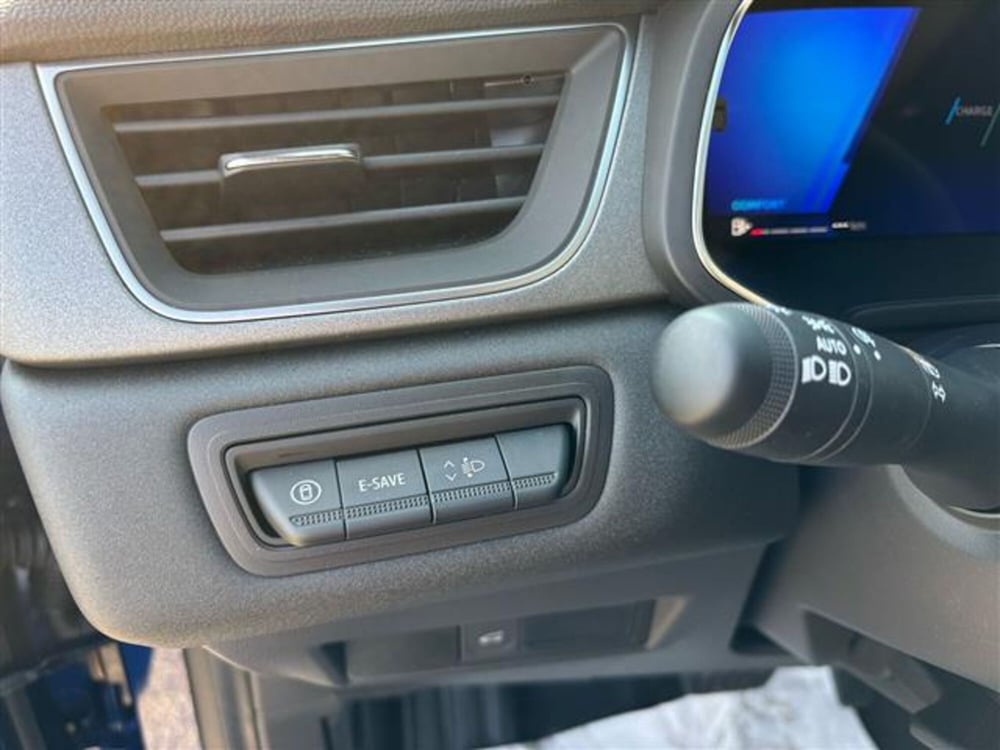 Renault Symbioz nuova a Pavia (8)