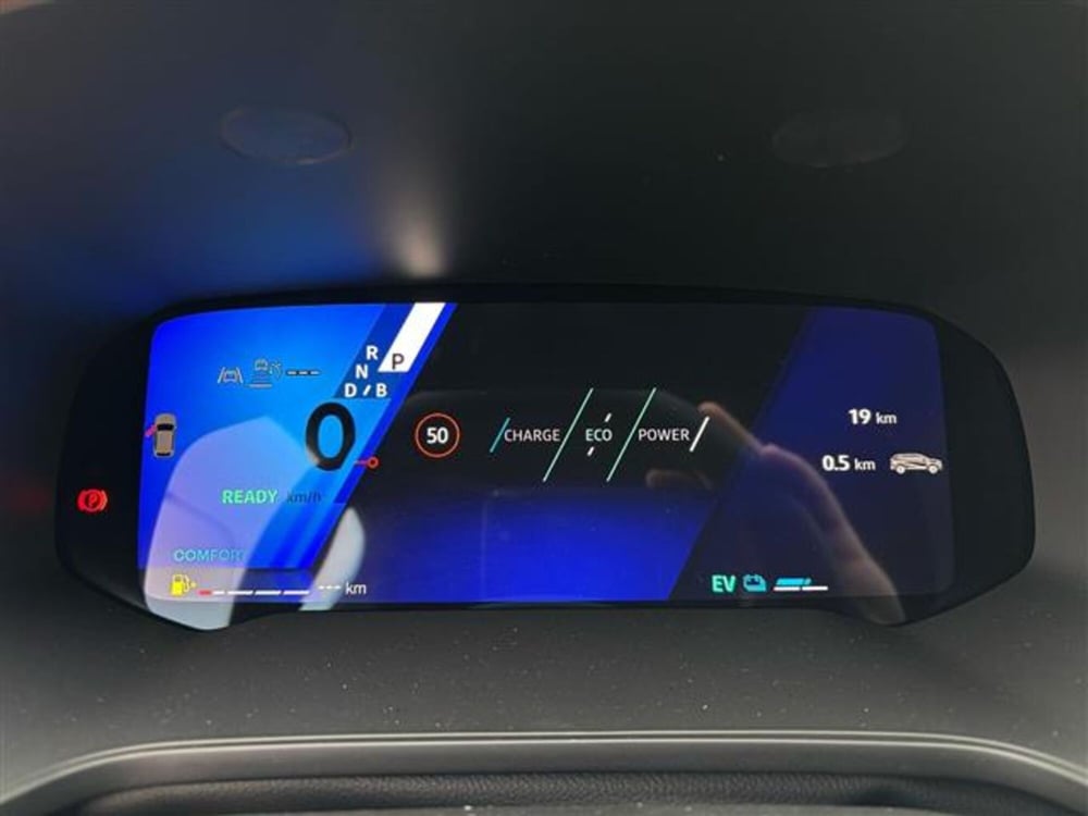 Renault Symbioz nuova a Pavia (9)