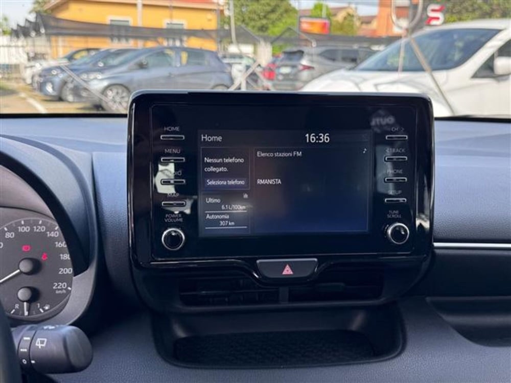 Toyota Yaris usata a Pavia (12)
