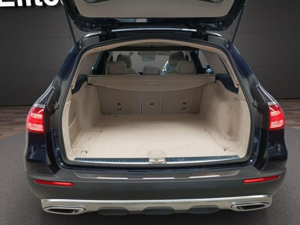Mercedes-Benz Classe E Station Wagon usata a Milano (18)