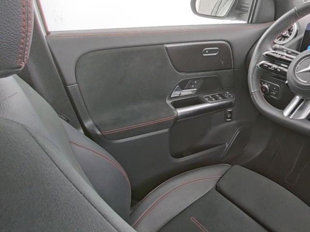 Mercedes-Benz GLA SUV usata a Milano (10)