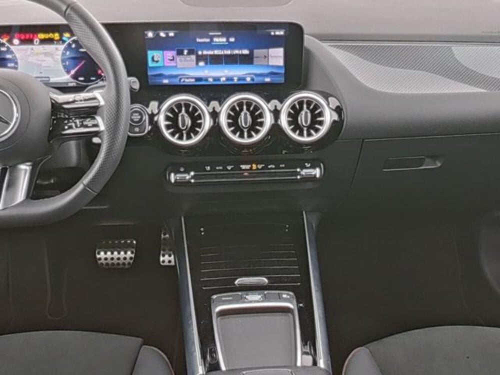 Mercedes-Benz GLA SUV usata a Milano (6)