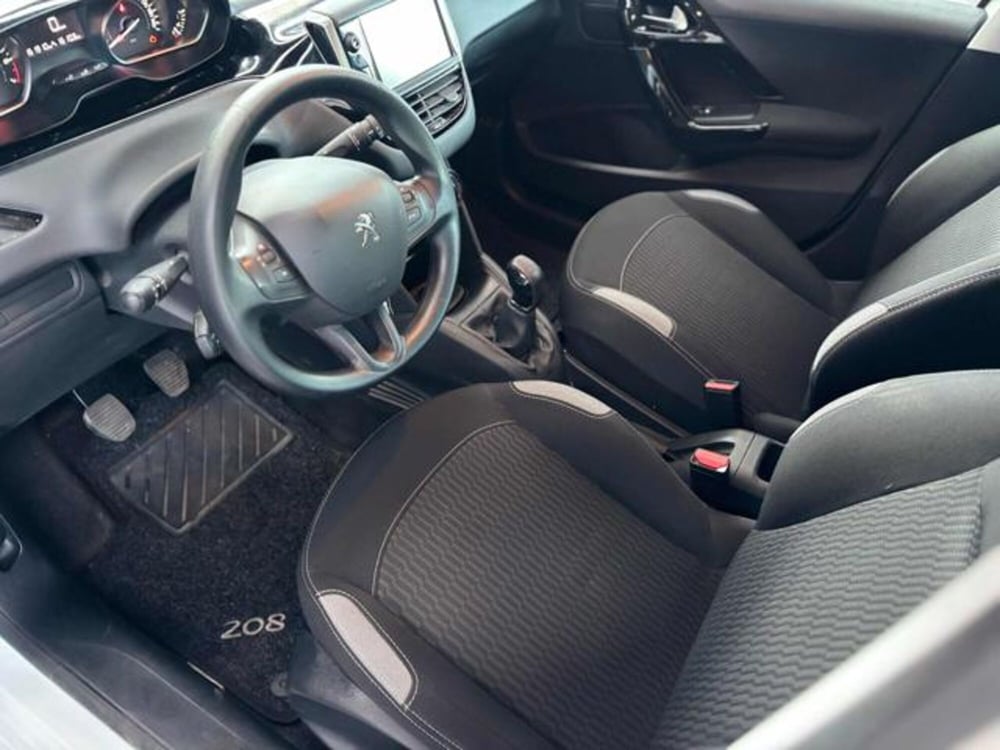 Peugeot 208 usata a Pesaro-Urbino (11)