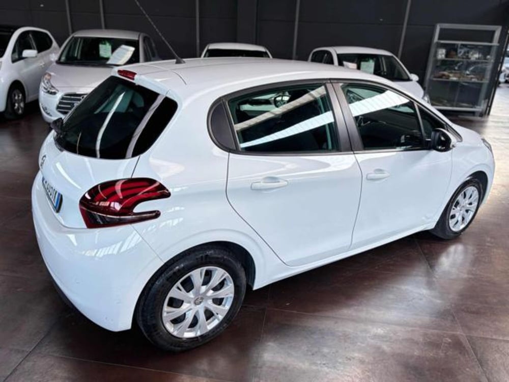 Peugeot 208 usata a Pesaro-Urbino (2)