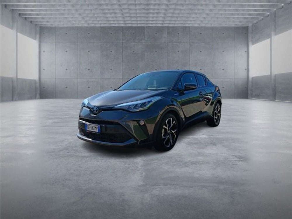 Toyota Toyota C-HR usata a Bari (3)