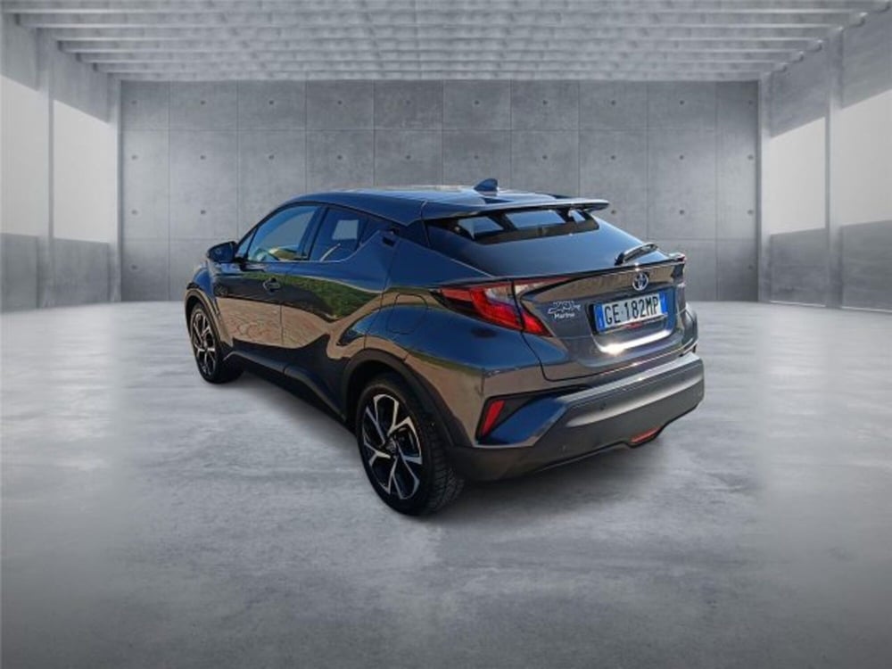 Toyota Toyota C-HR usata a Bari (4)
