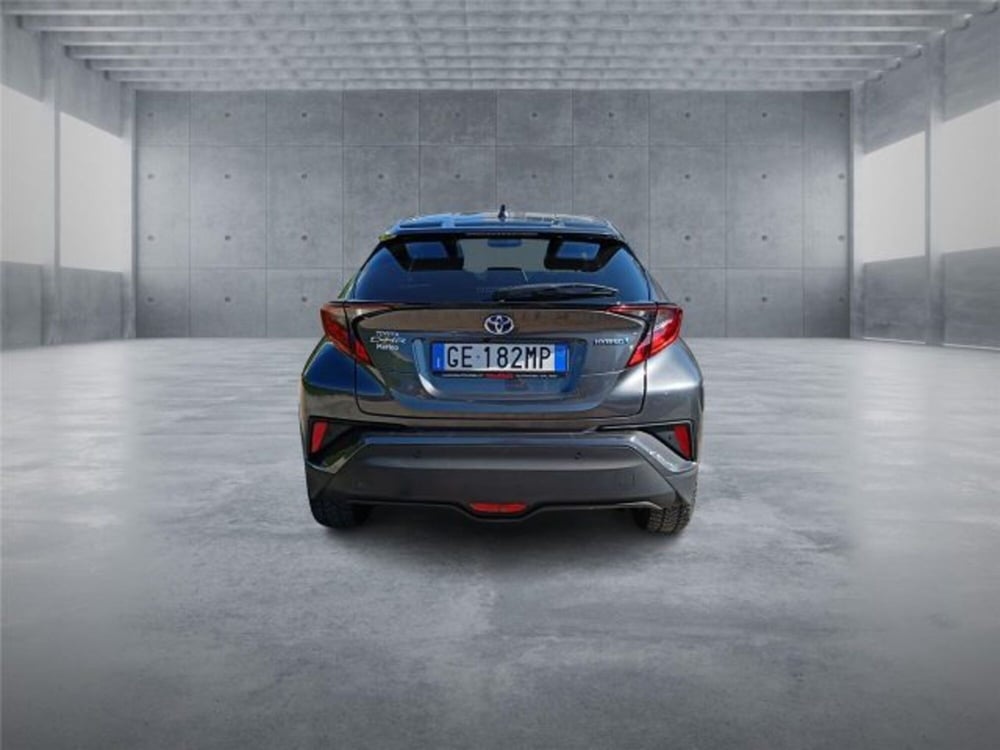 Toyota Toyota C-HR usata a Bari (5)