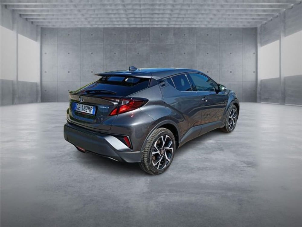 Toyota Toyota C-HR usata a Bari (6)