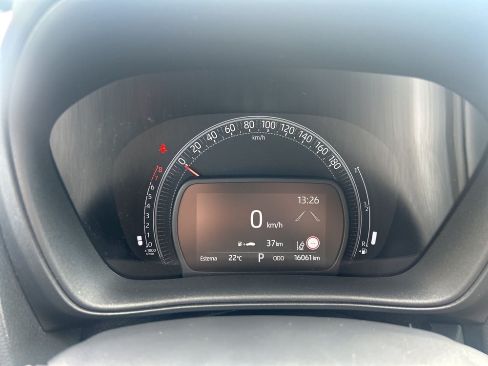 Toyota Aygo X usata a Piacenza (15)