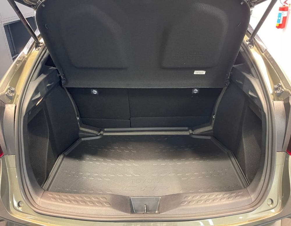 Toyota Toyota C-HR usata a Ferrara (11)