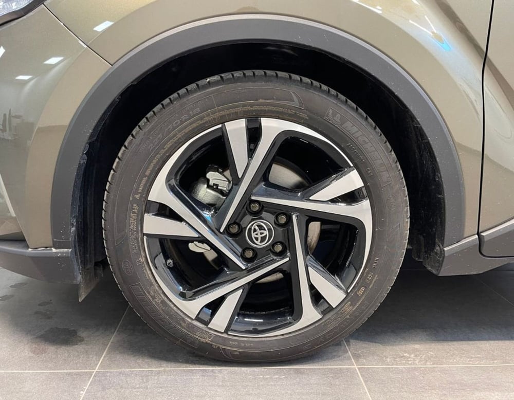Toyota Toyota C-HR usata a Ferrara (15)