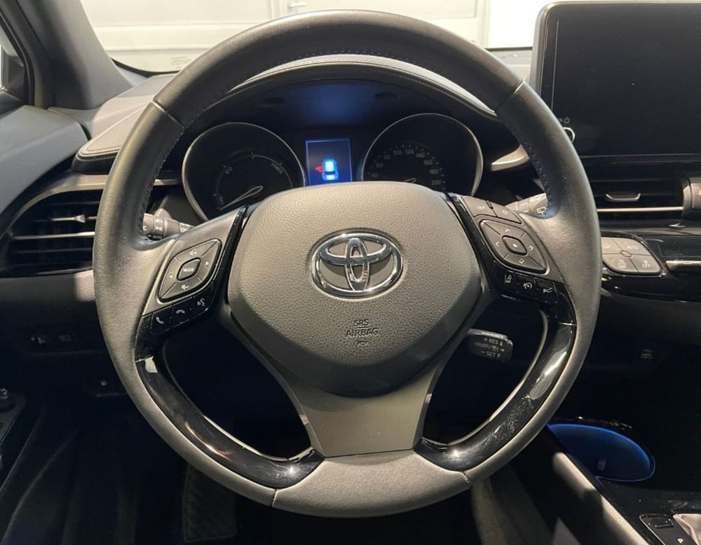Toyota Toyota C-HR usata a Ferrara (9)
