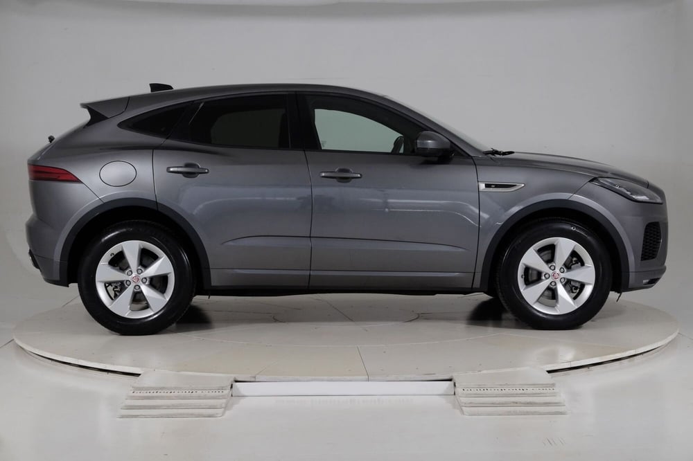 Jaguar E-Pace usata a Torino (6)