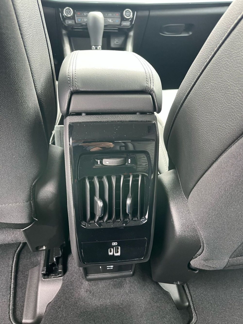 Jeep Compass nuova a Milano (12)