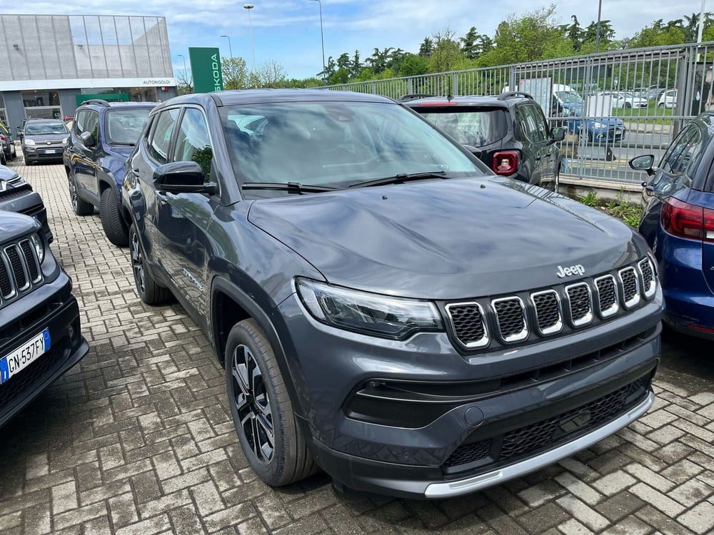 Jeep Compass nuova a Milano (3)