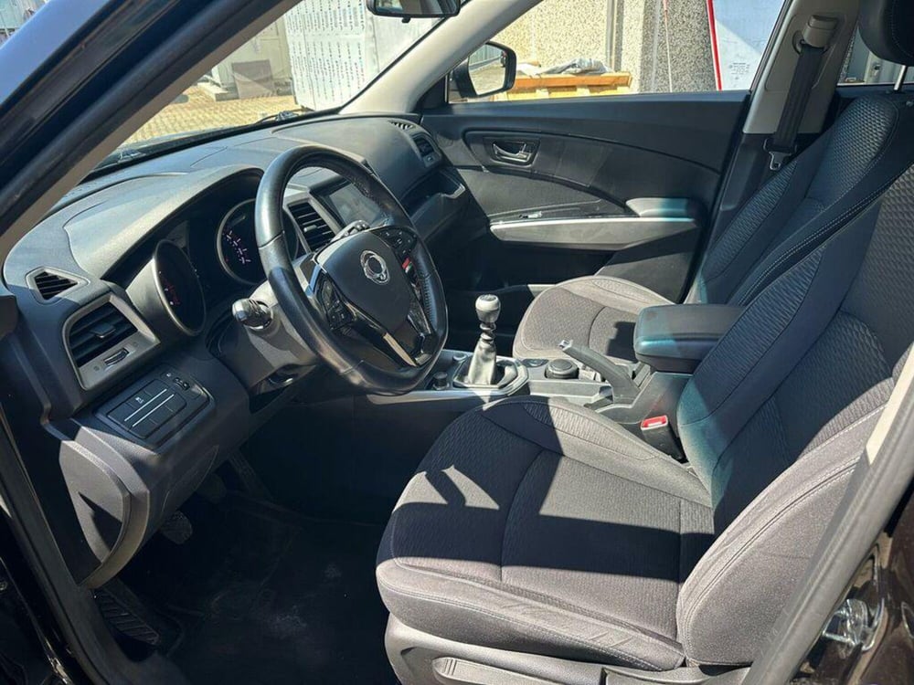 Ssangyong Tivoli usata a Alessandria (9)