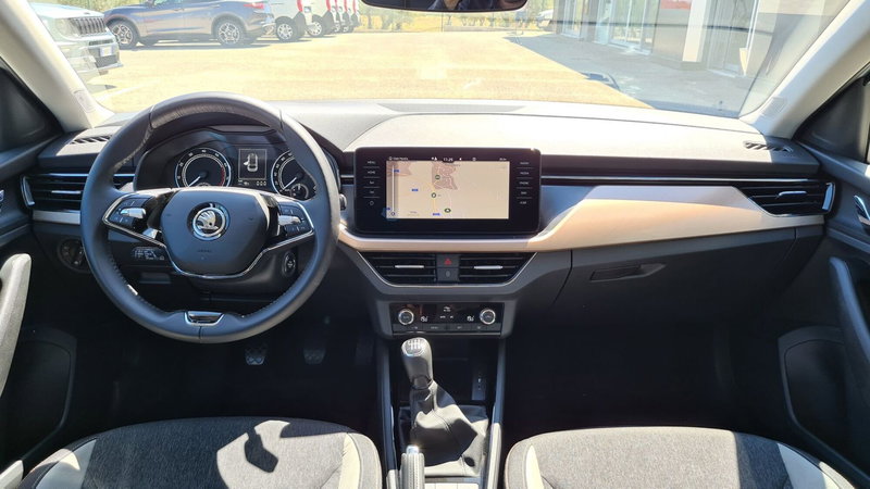 Skoda Scala usata a Pescara (11)