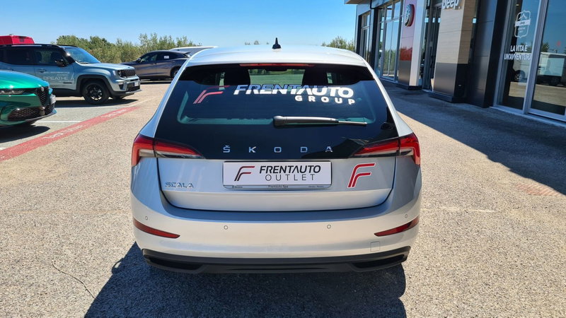 Skoda Scala usata a Pescara (7)