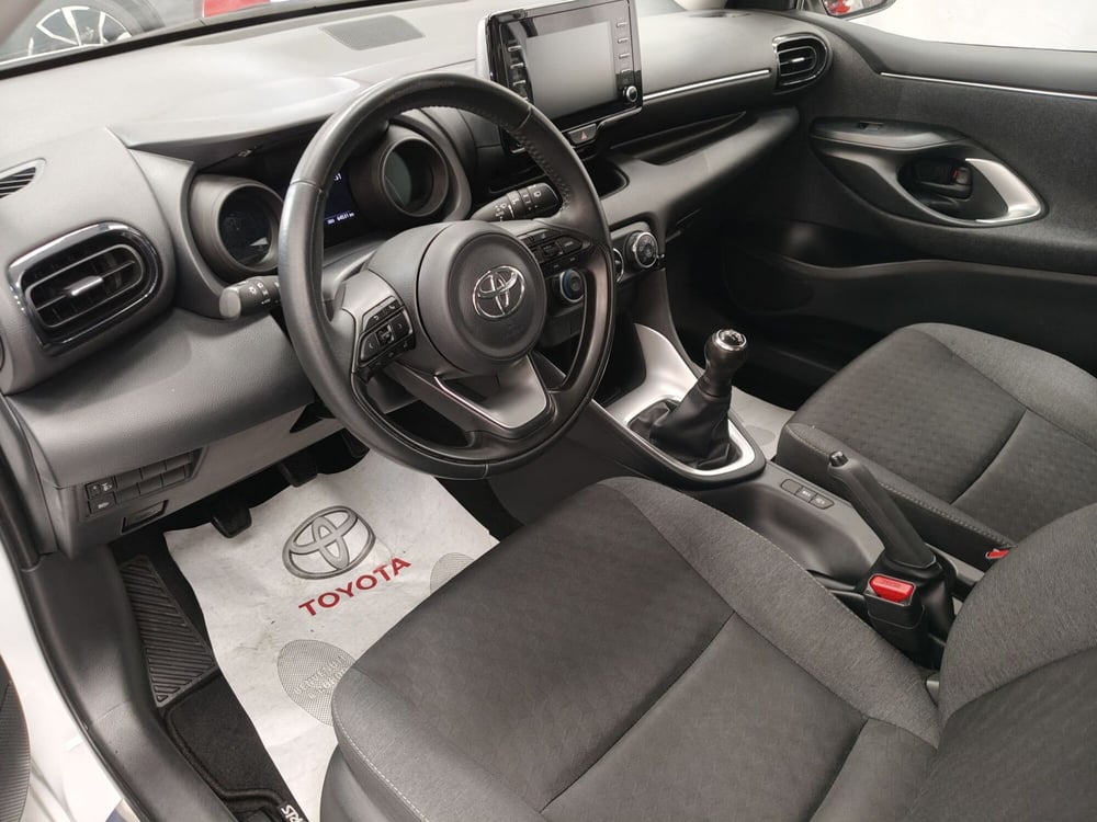 Toyota Yaris usata a Roma (12)