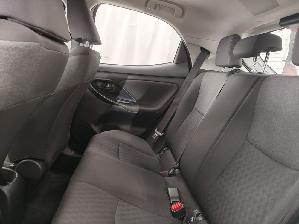 Toyota Yaris usata a Roma (15)
