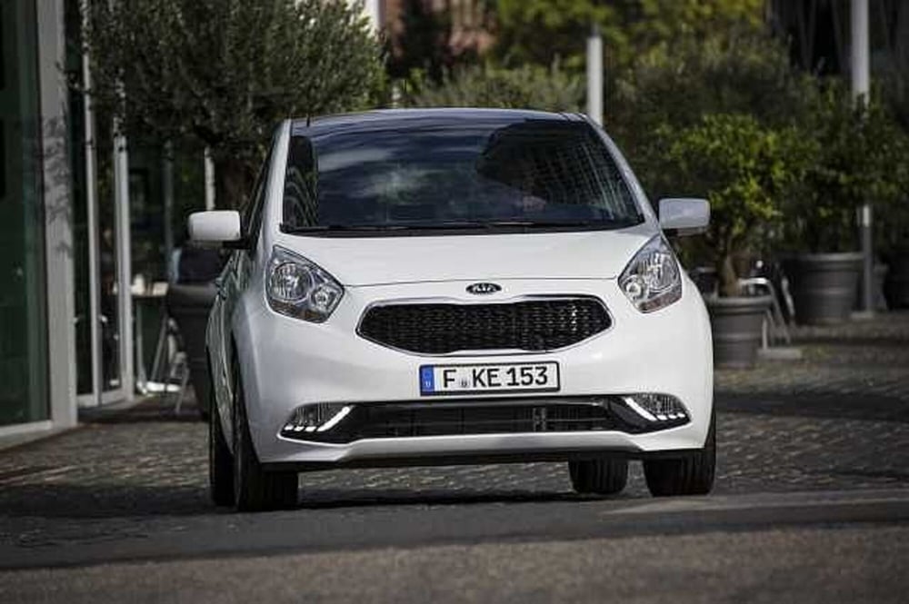 Kia Venga usata a Potenza (3)