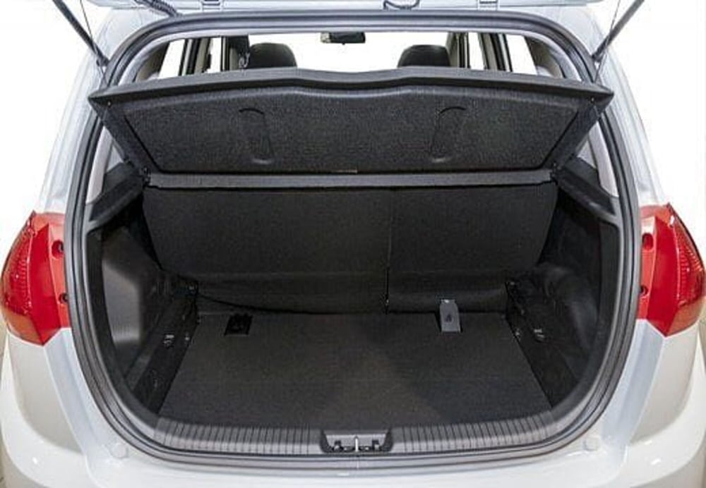 Kia Venga usata a Potenza (12)