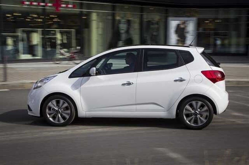 Kia Venga usata a Potenza (5)
