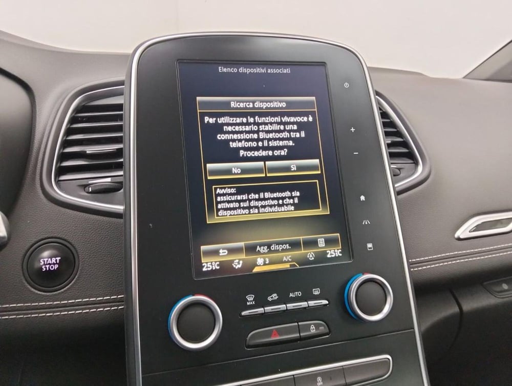 Renault Grand Scénic usata a Como (15)
