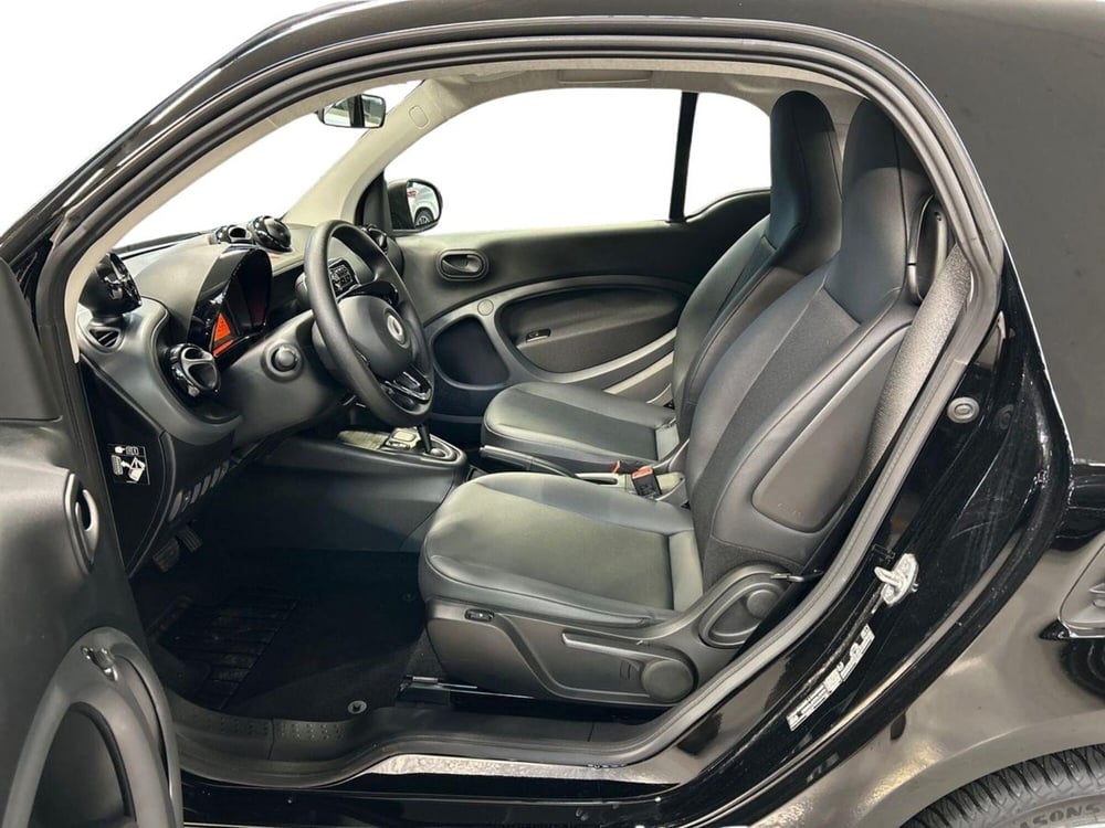 smart Fortwo nuova a Milano (10)