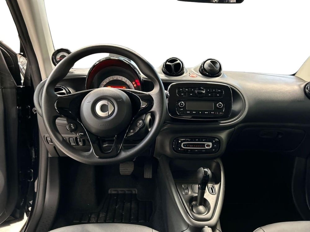 smart Fortwo nuova a Milano (11)