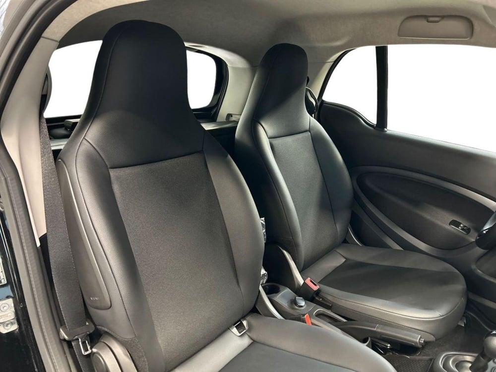 smart Fortwo nuova a Milano (16)